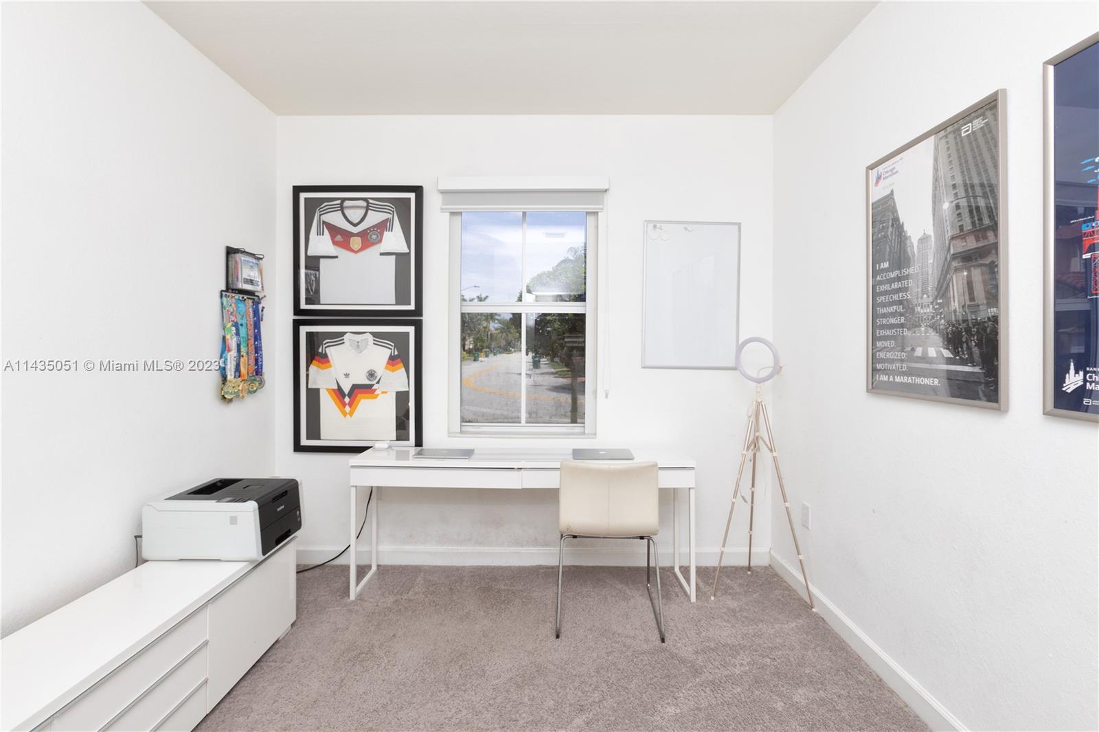 DORAL ISLES NORTH SEC ONE - Residential