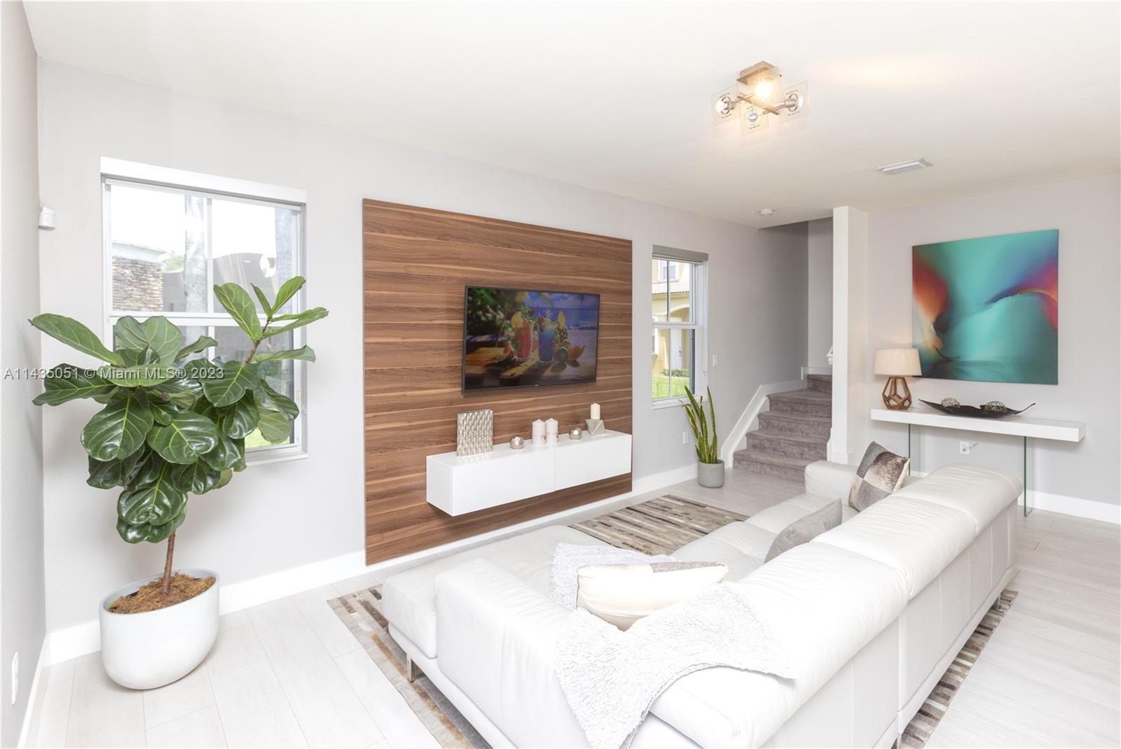 DORAL ISLES NORTH SEC ONE - Residential