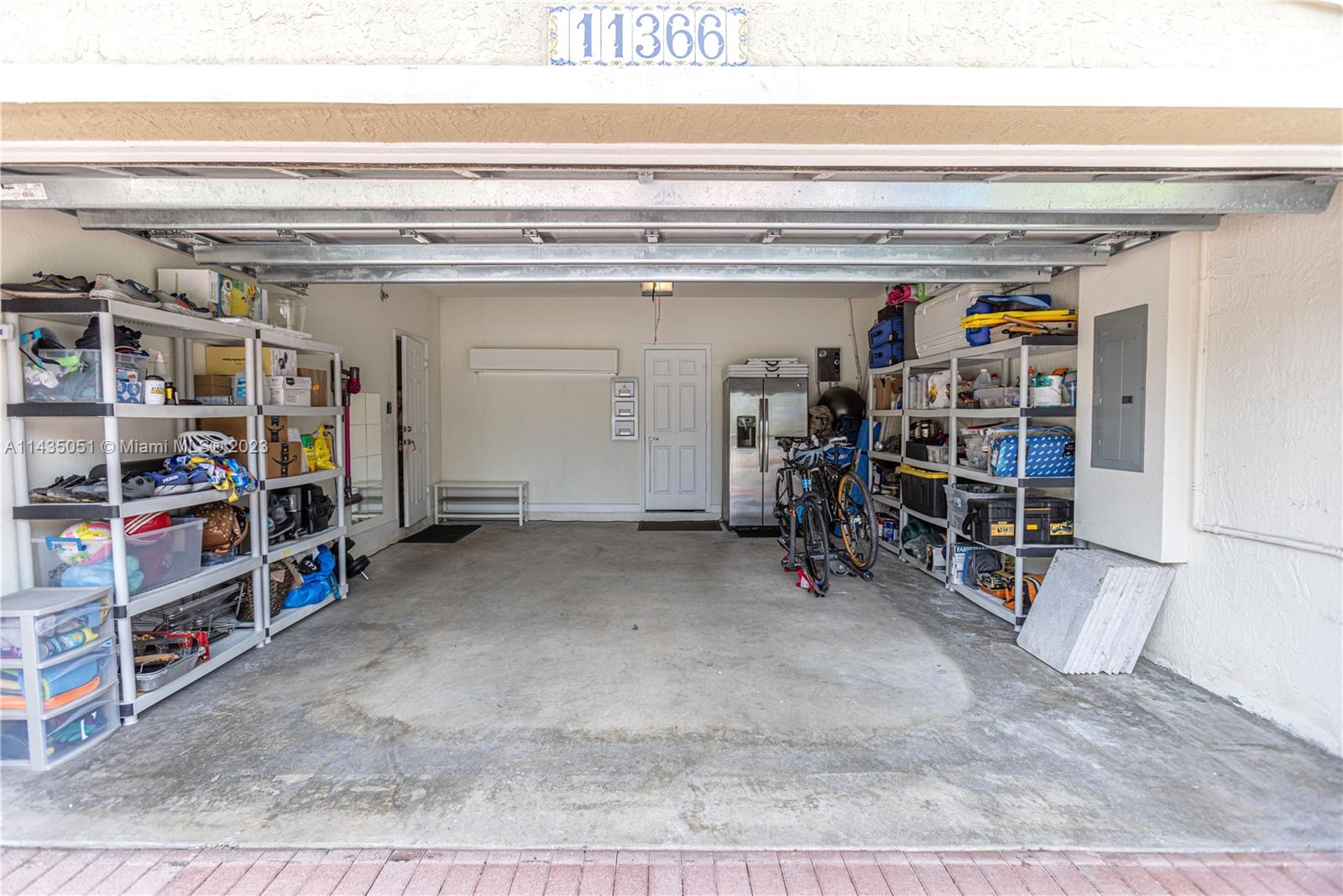DORAL ISLES NORTH SEC ONE - Residential