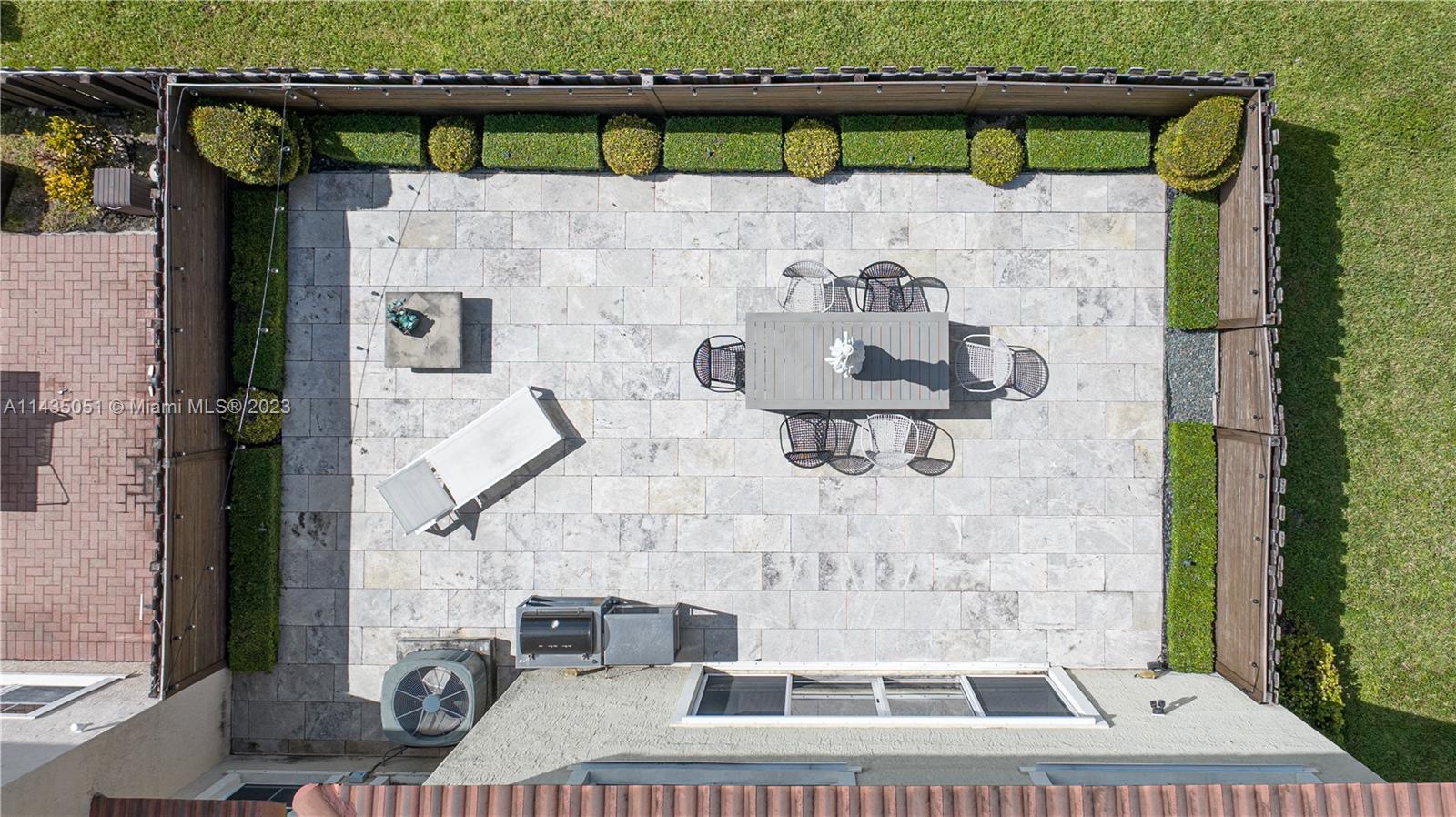 DORAL ISLES NORTH SEC ONE - Residential
