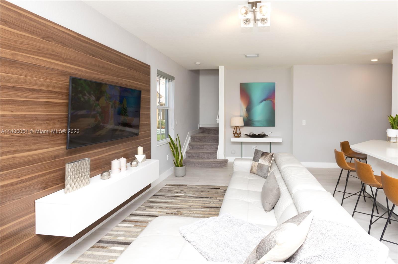 DORAL ISLES NORTH SEC ONE - Residential