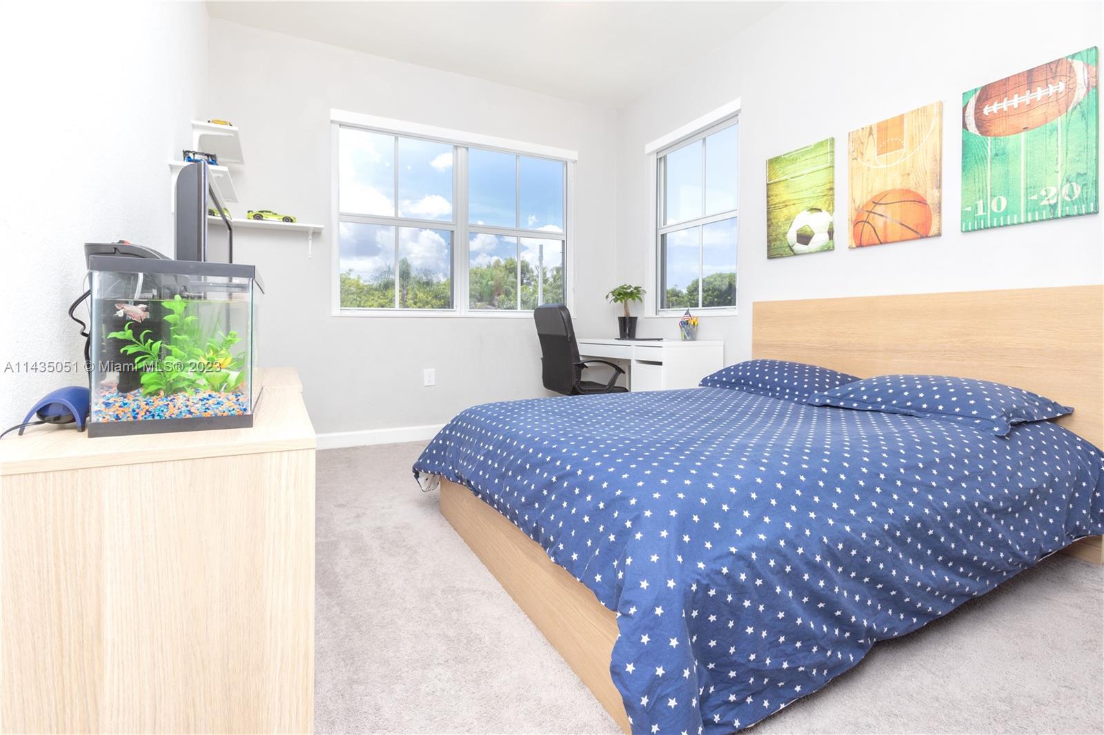 DORAL ISLES NORTH SEC ONE - Residential