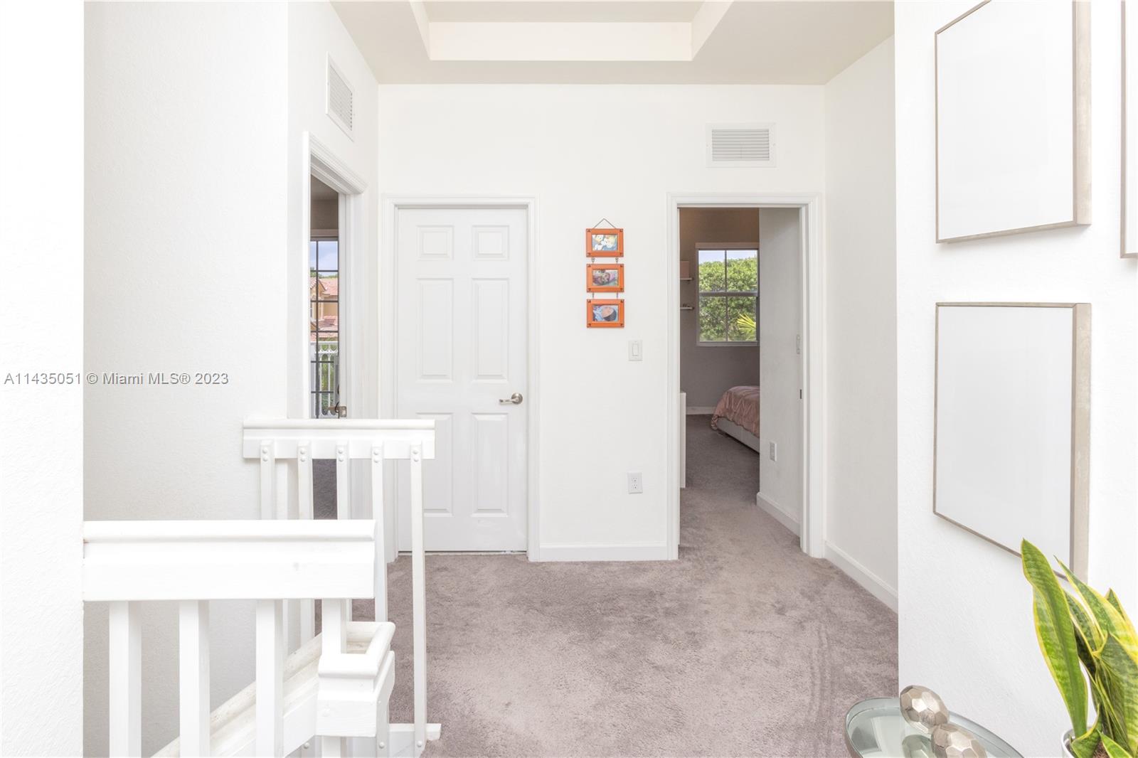 DORAL ISLES NORTH SEC ONE - Residential