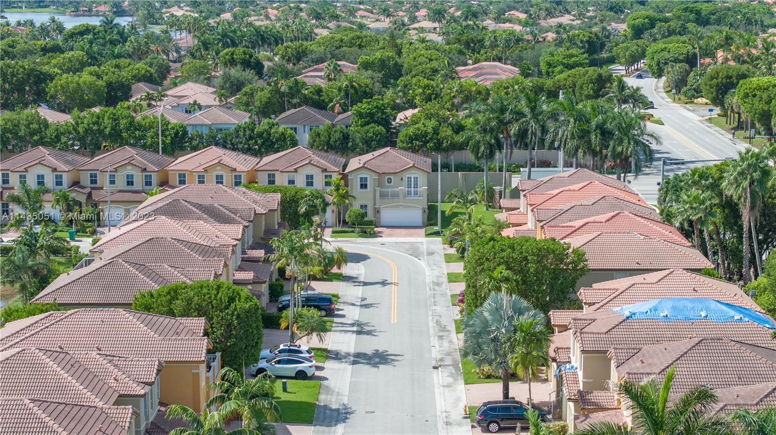 DORAL ISLES NORTH SEC ONE - Residential