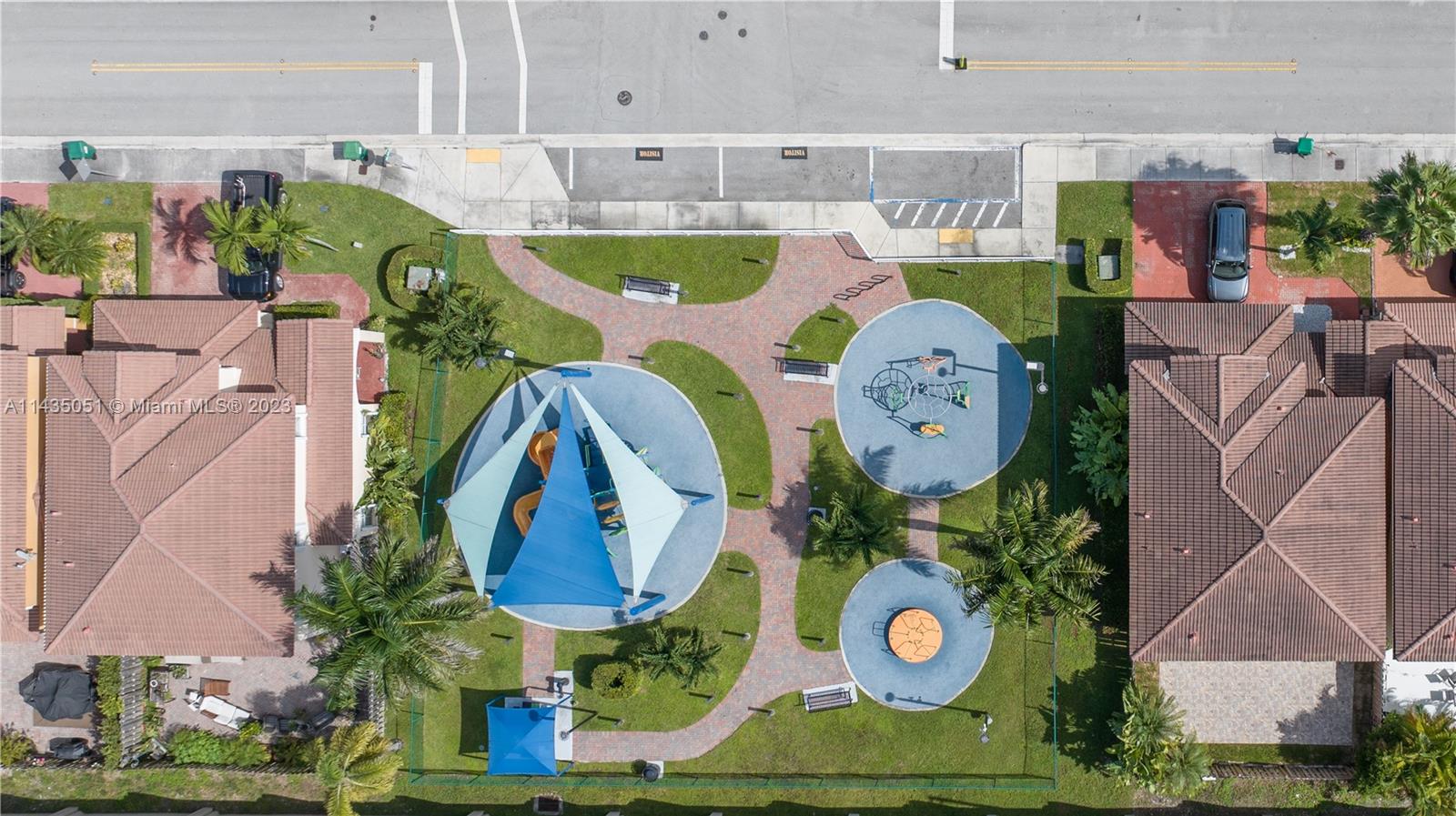 DORAL ISLES NORTH SEC ONE - Residential