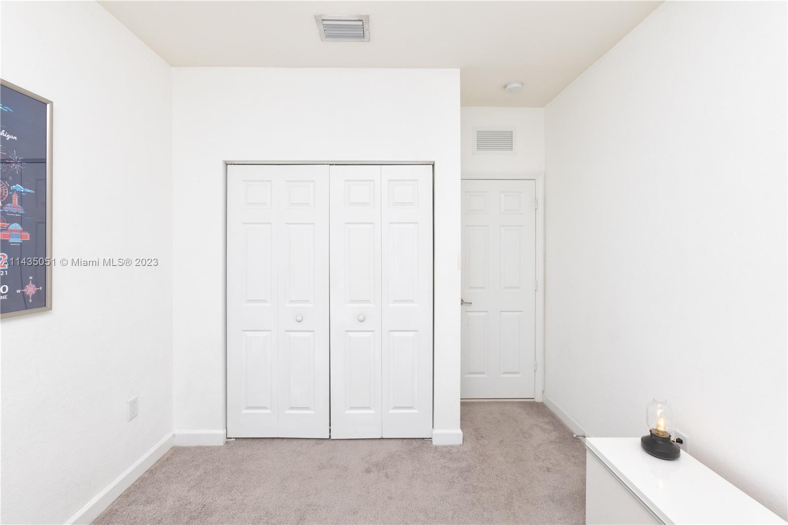 DORAL ISLES NORTH SEC ONE - Residential