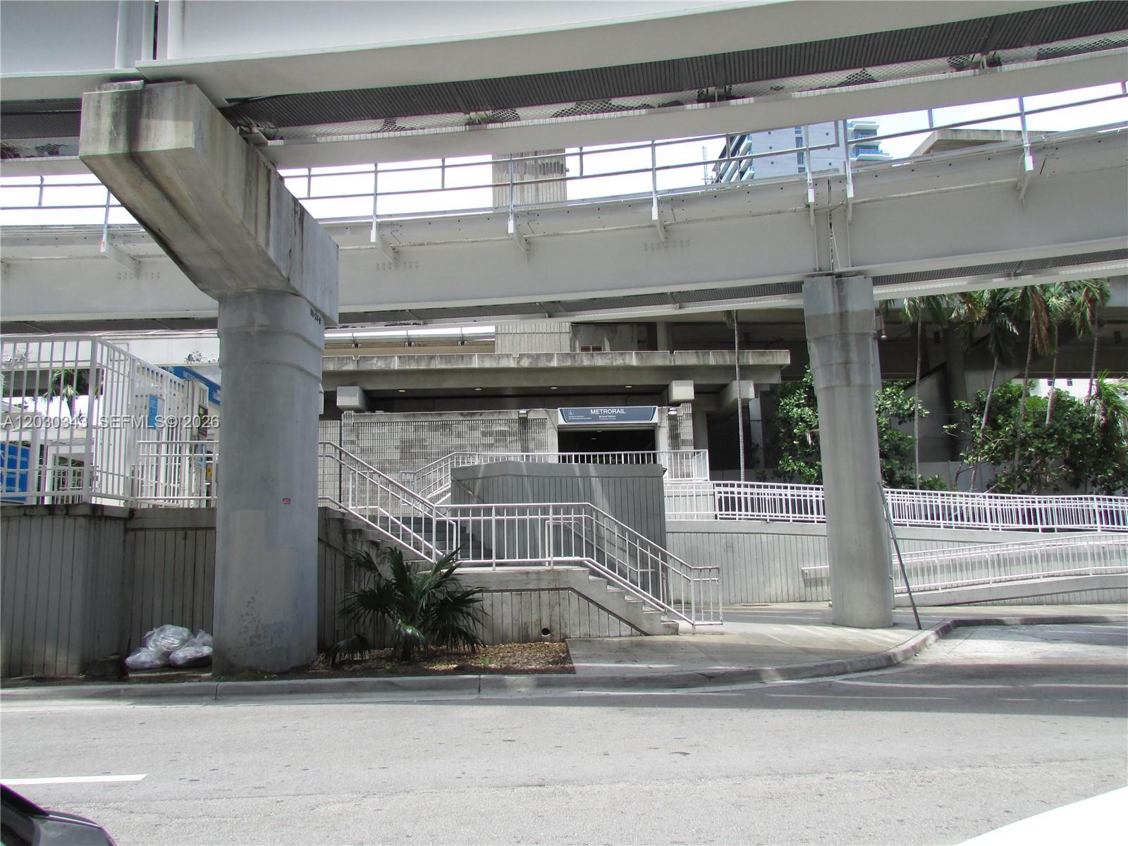 THE AXIS ON BRICKELL - Residential Lease