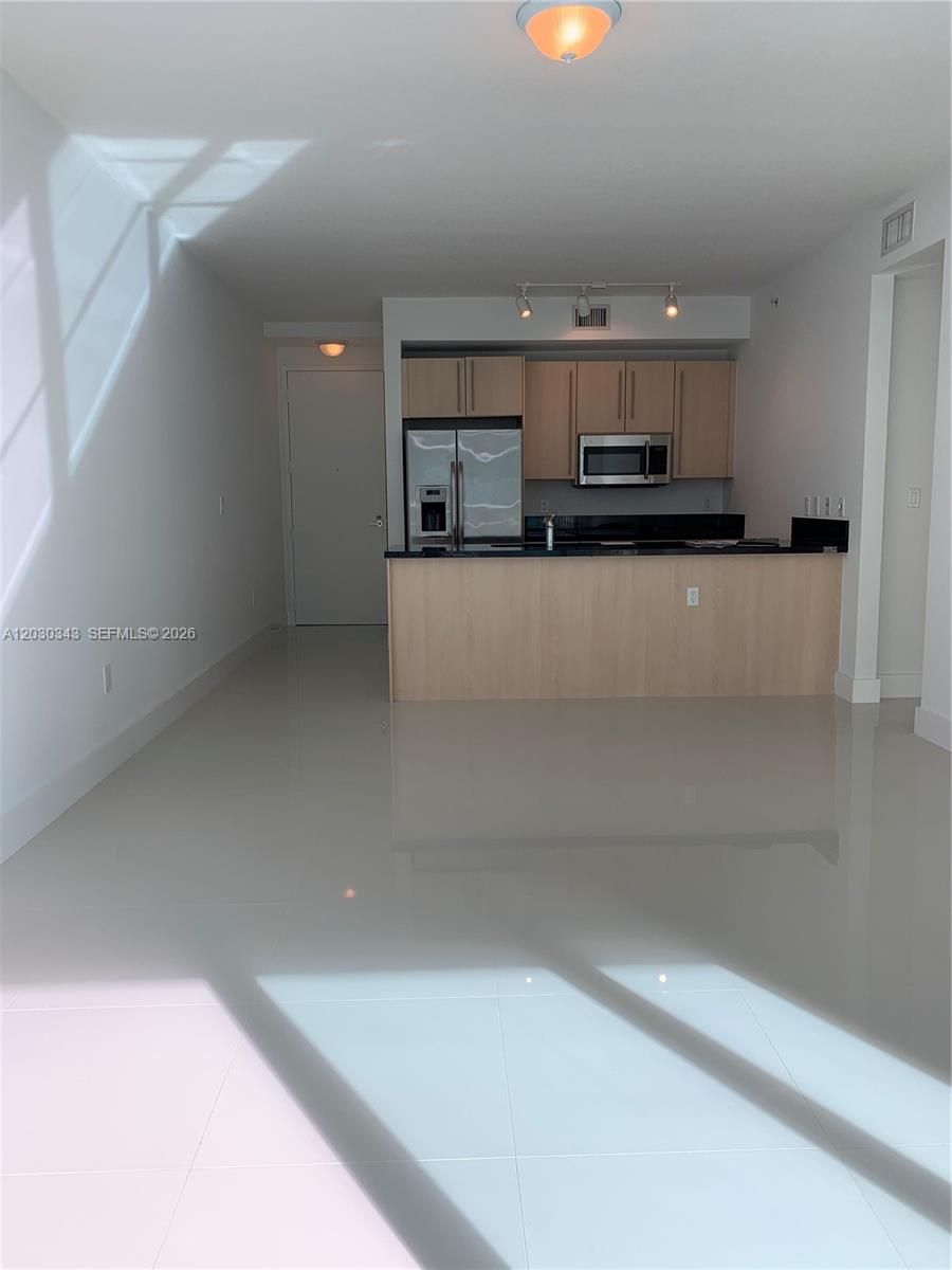 THE AXIS ON BRICKELL - Residential Lease