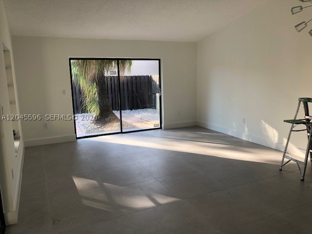 GLADEWIND HEIGHTS - Residential Lease