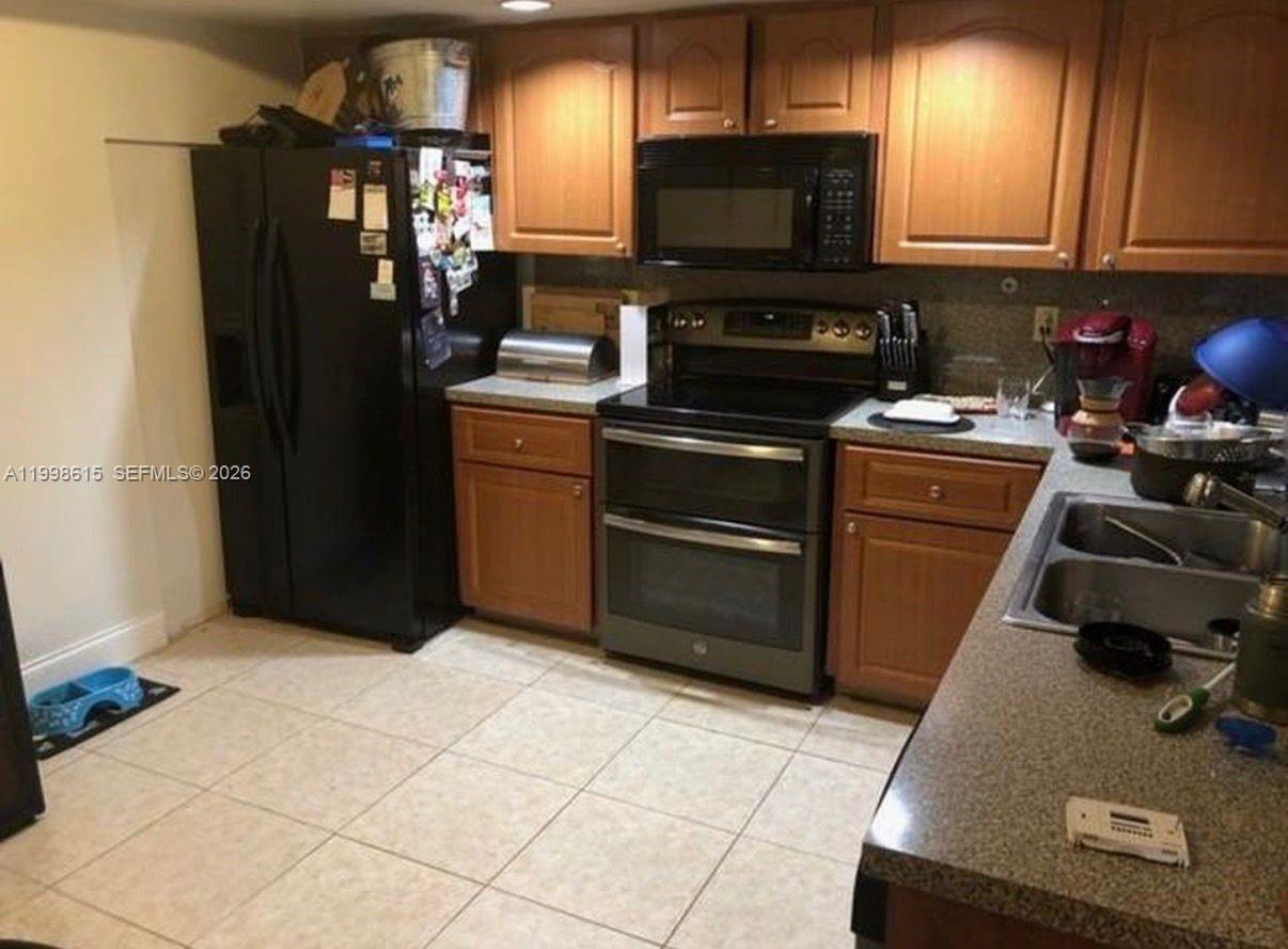 GRAND MARQUIS CONDO HOMES - Residential