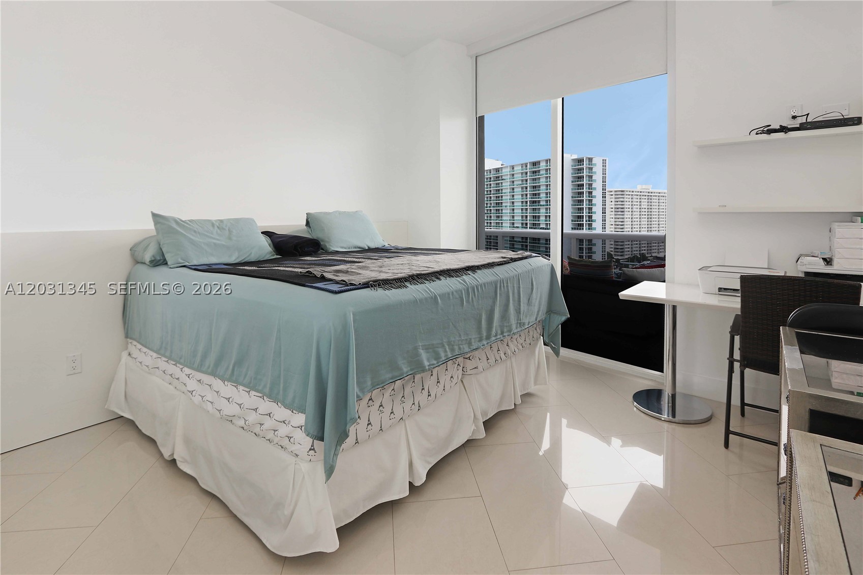 TDR TOWER III CONDO - Residential