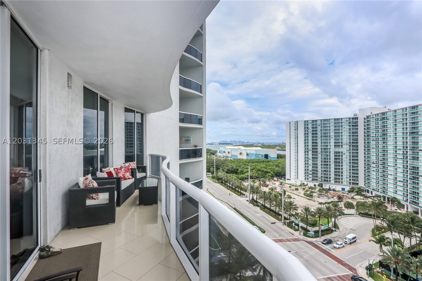 TDR TOWER III CONDO - Residential