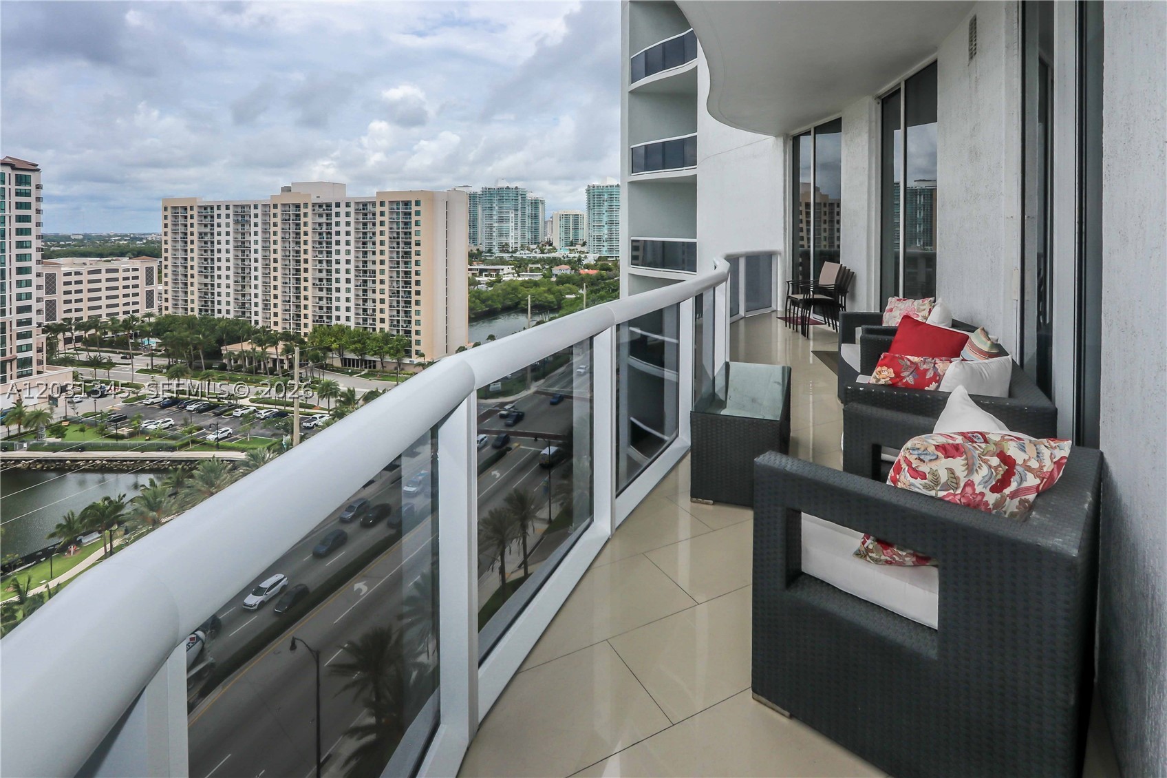 TDR TOWER III CONDO - Residential