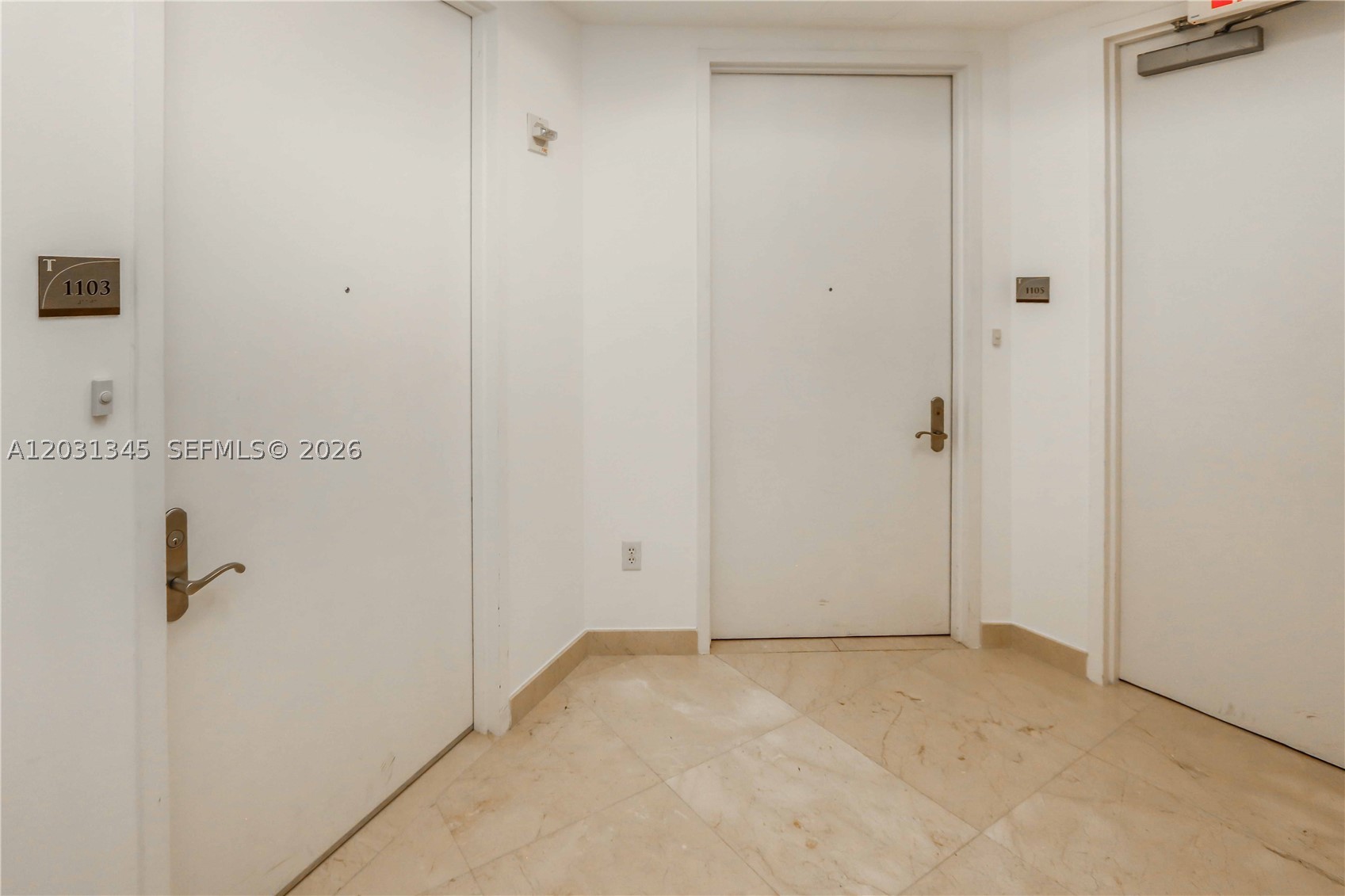 TDR TOWER III CONDO - Residential