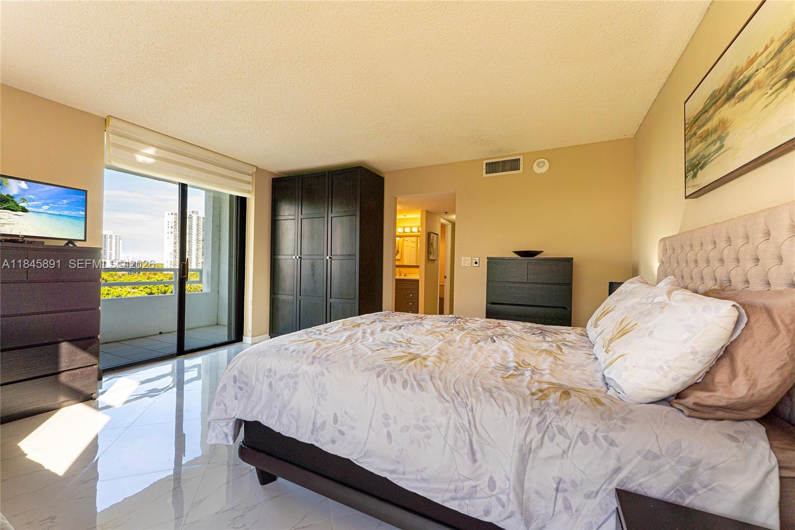 DELVISTA TOWERS CONDO TOW - Residential