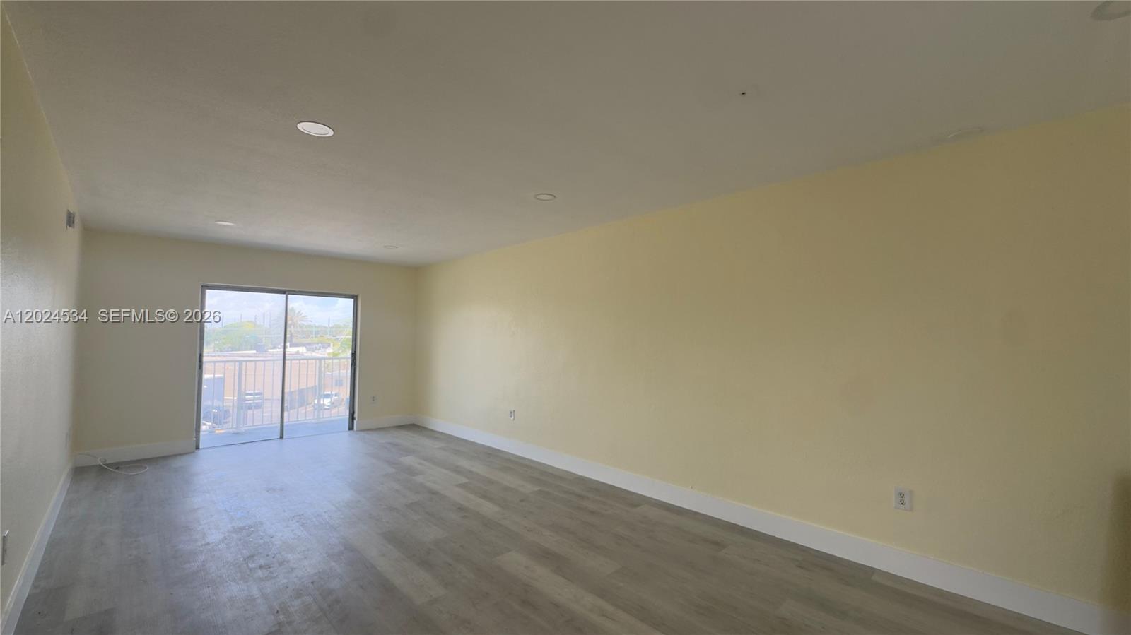 MARBELLA CONDO - Residential