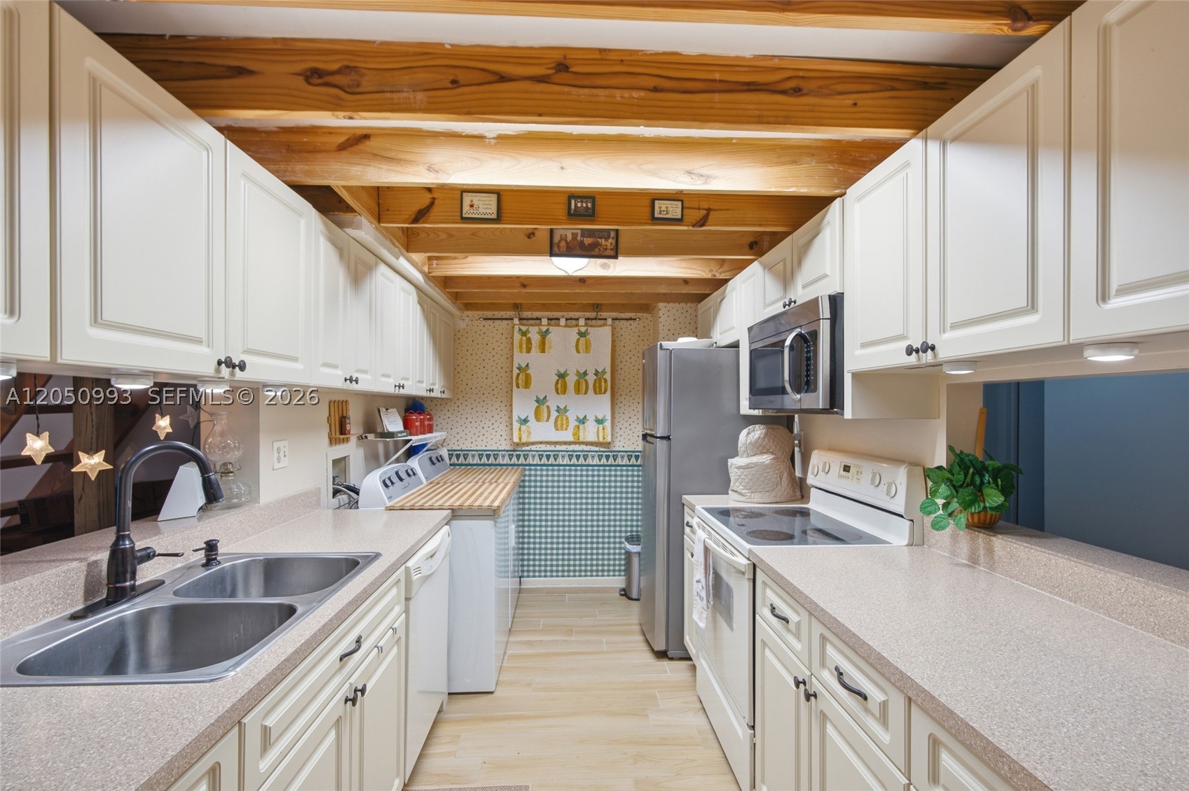 EVERGLADES SUGAR & LAND C - Residential
