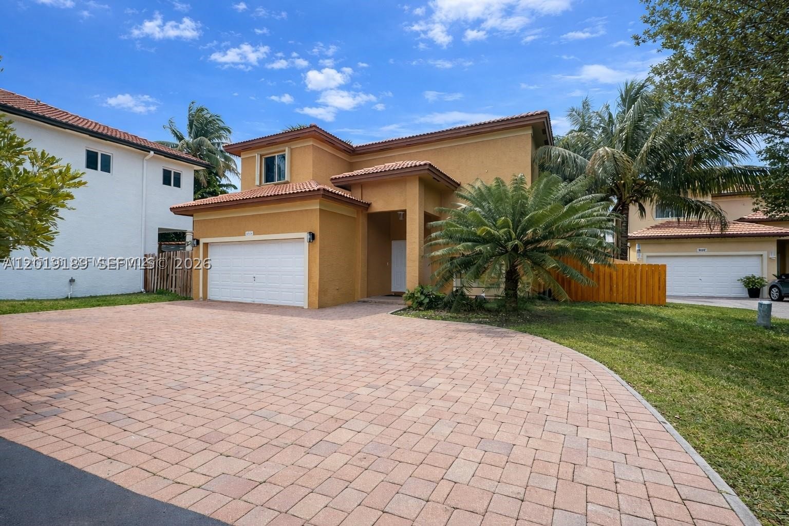 MIRENS PLACE - Residential