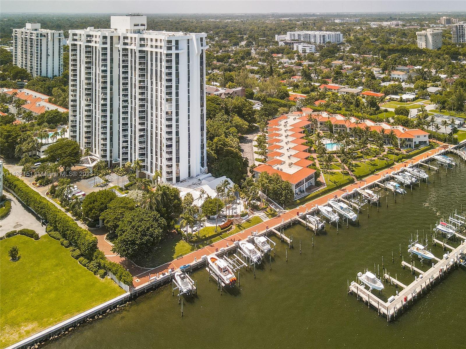 THE TOWERS OF QUAYSIDE CO - Residential