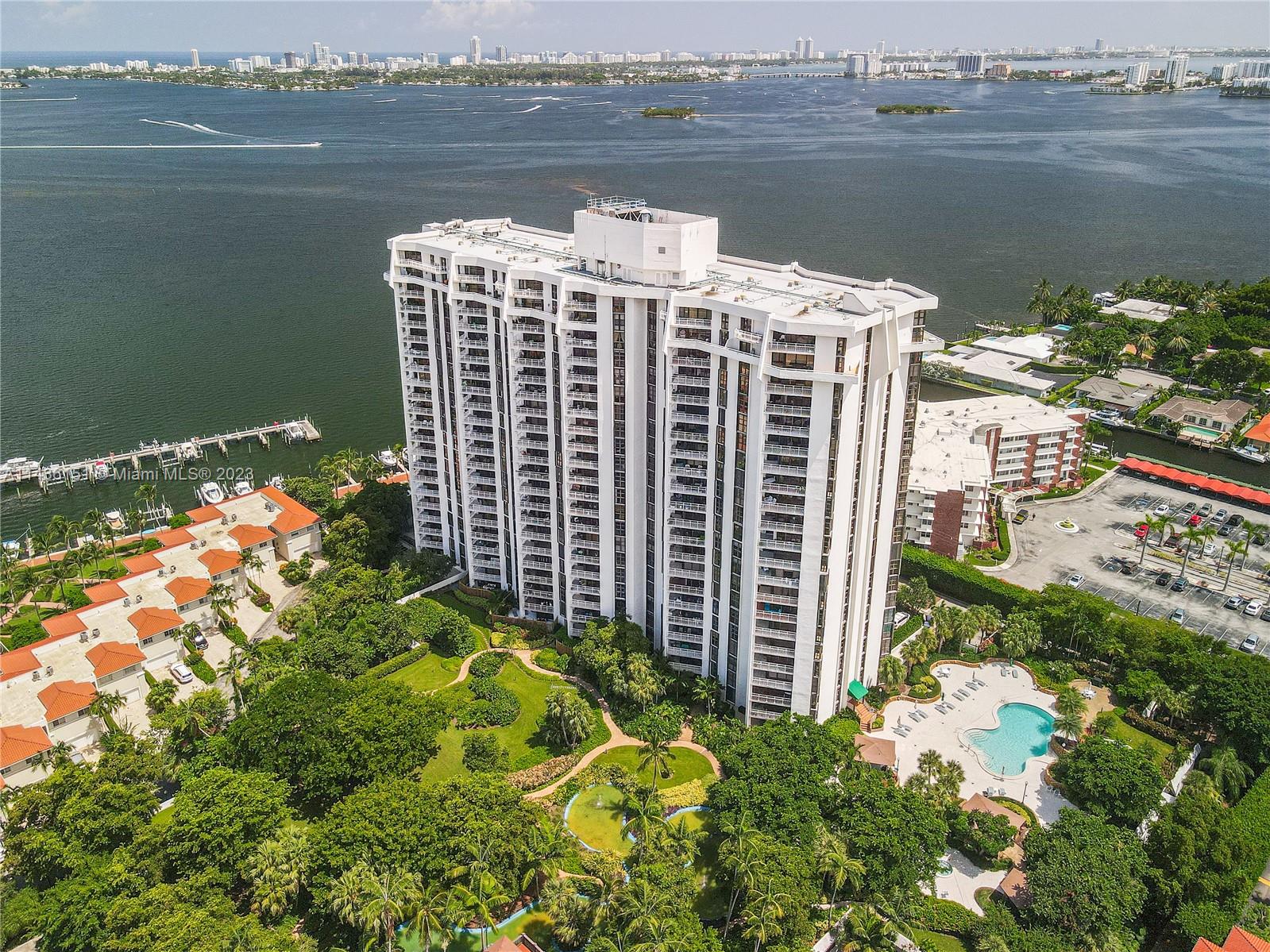 THE TOWERS OF QUAYSIDE CO - Residential