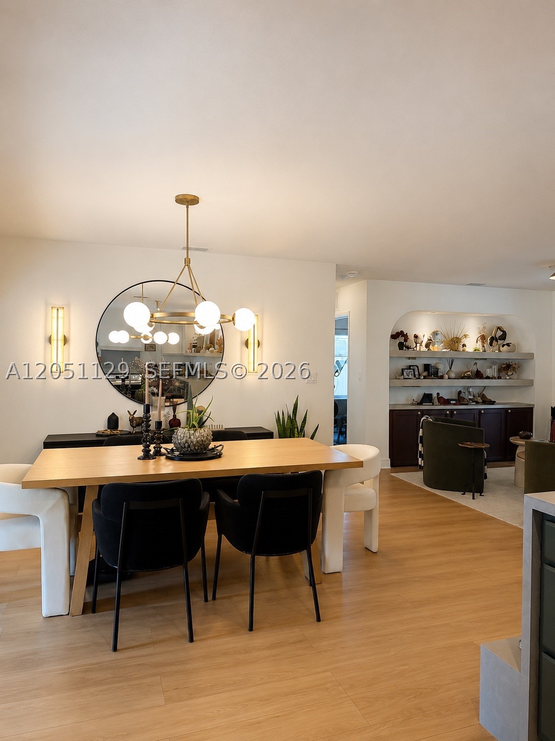 SHERWOOD FOREST - Residential