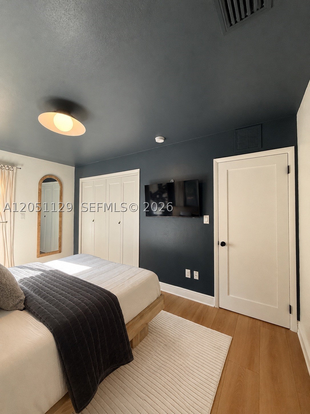 SHERWOOD FOREST - Residential