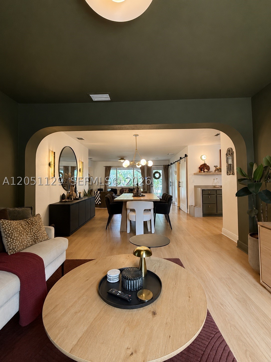 SHERWOOD FOREST - Residential