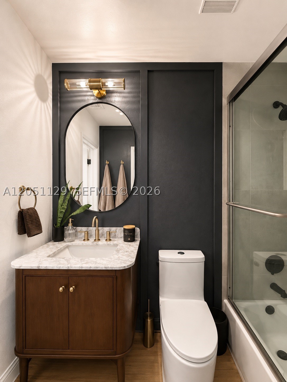 SHERWOOD FOREST - Residential