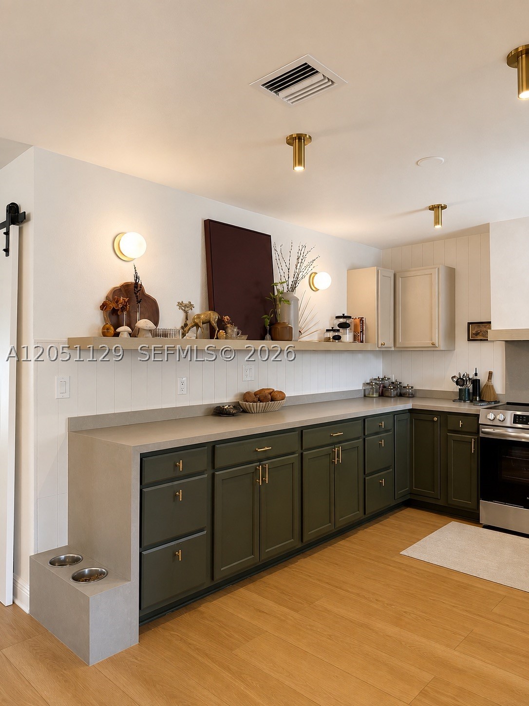 SHERWOOD FOREST - Residential