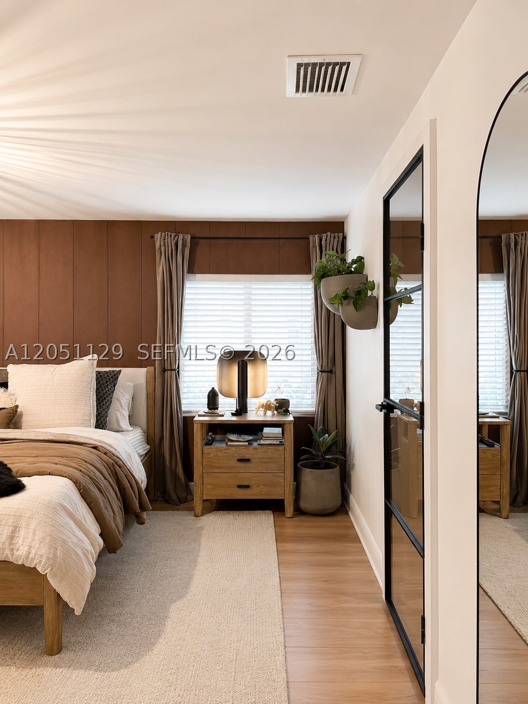 SHERWOOD FOREST - Residential