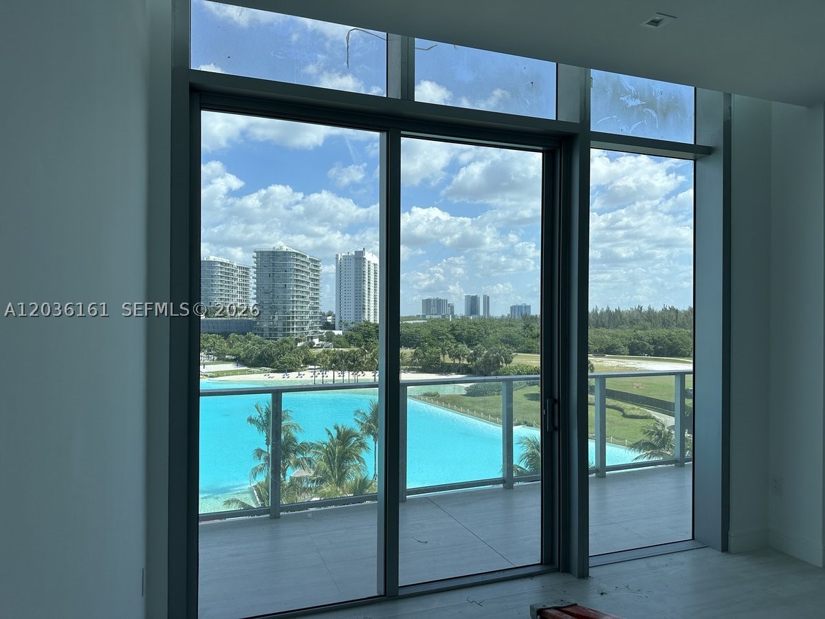 Biscayne Landing - Residential