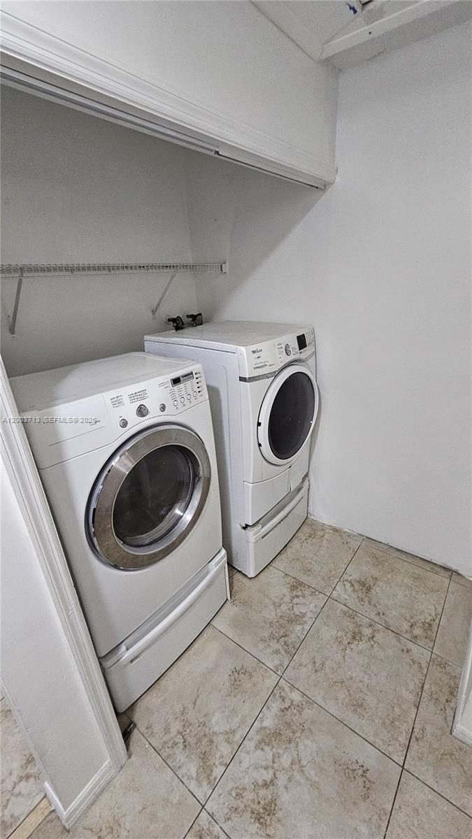 WEST MOORLAND - Residential Lease