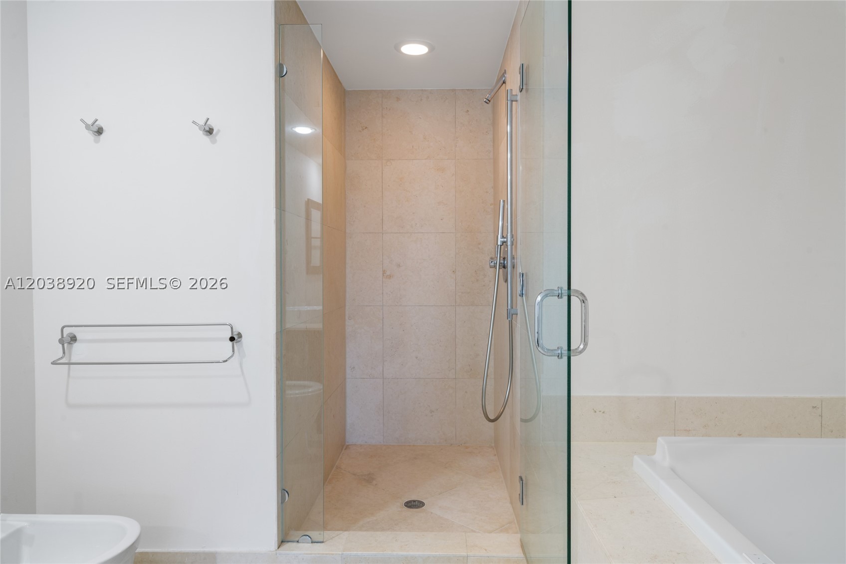 ICONBRICKELL CONDO NO 1 - Residential