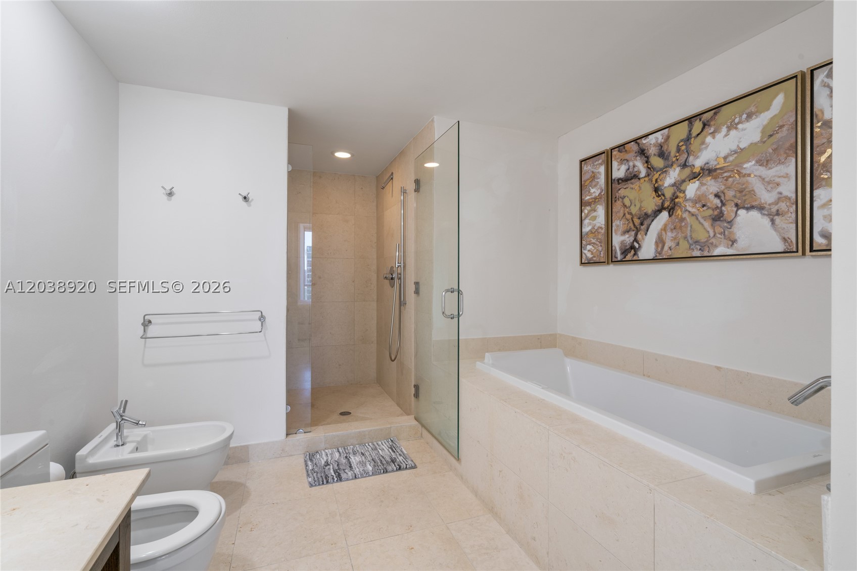 ICONBRICKELL CONDO NO 1 - Residential