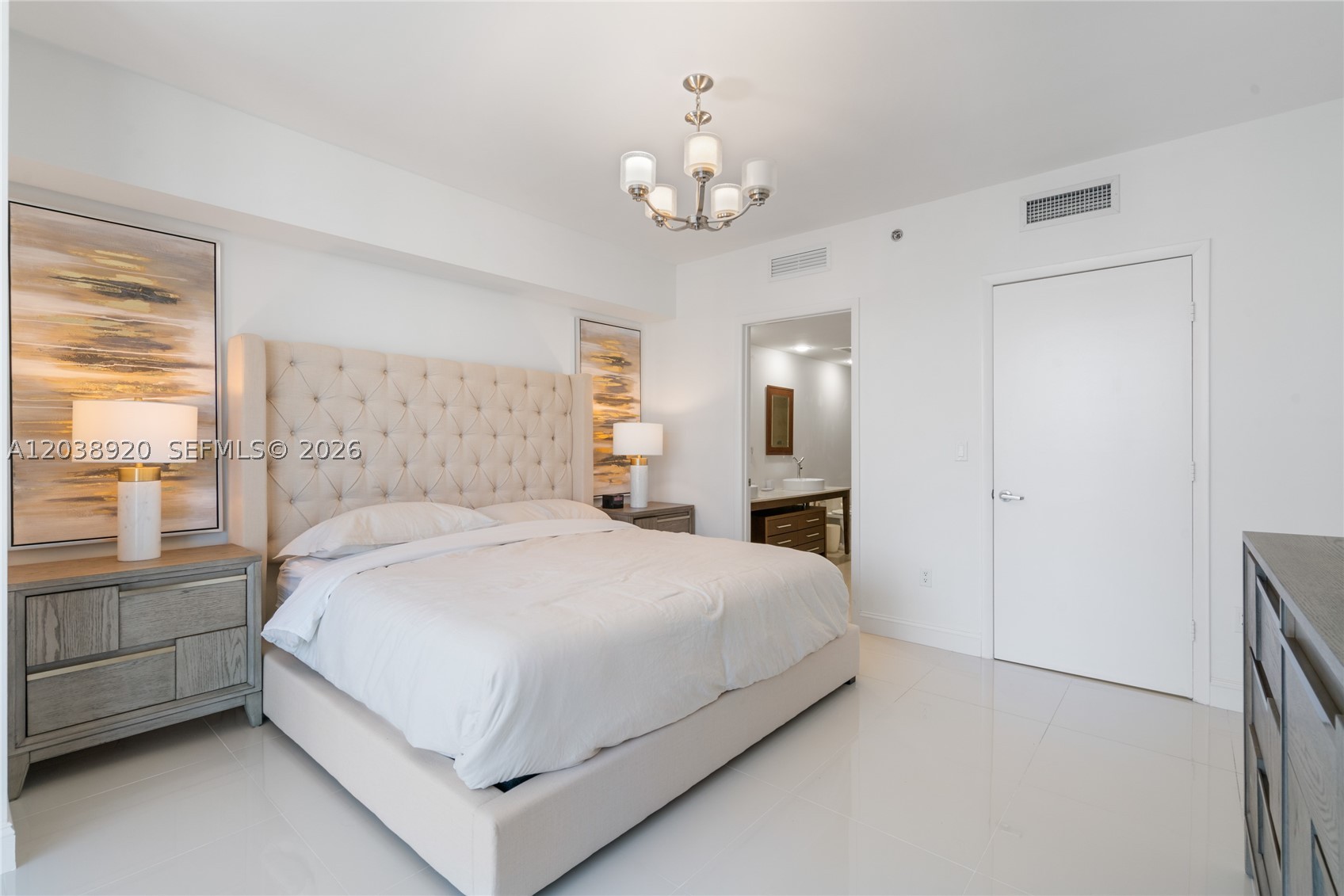 ICONBRICKELL CONDO NO 1 - Residential