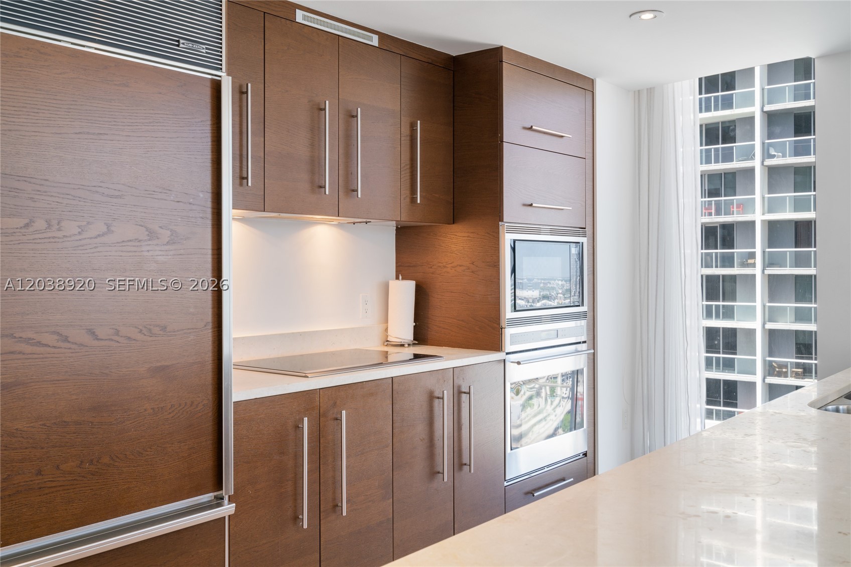 ICONBRICKELL CONDO NO 1 - Residential