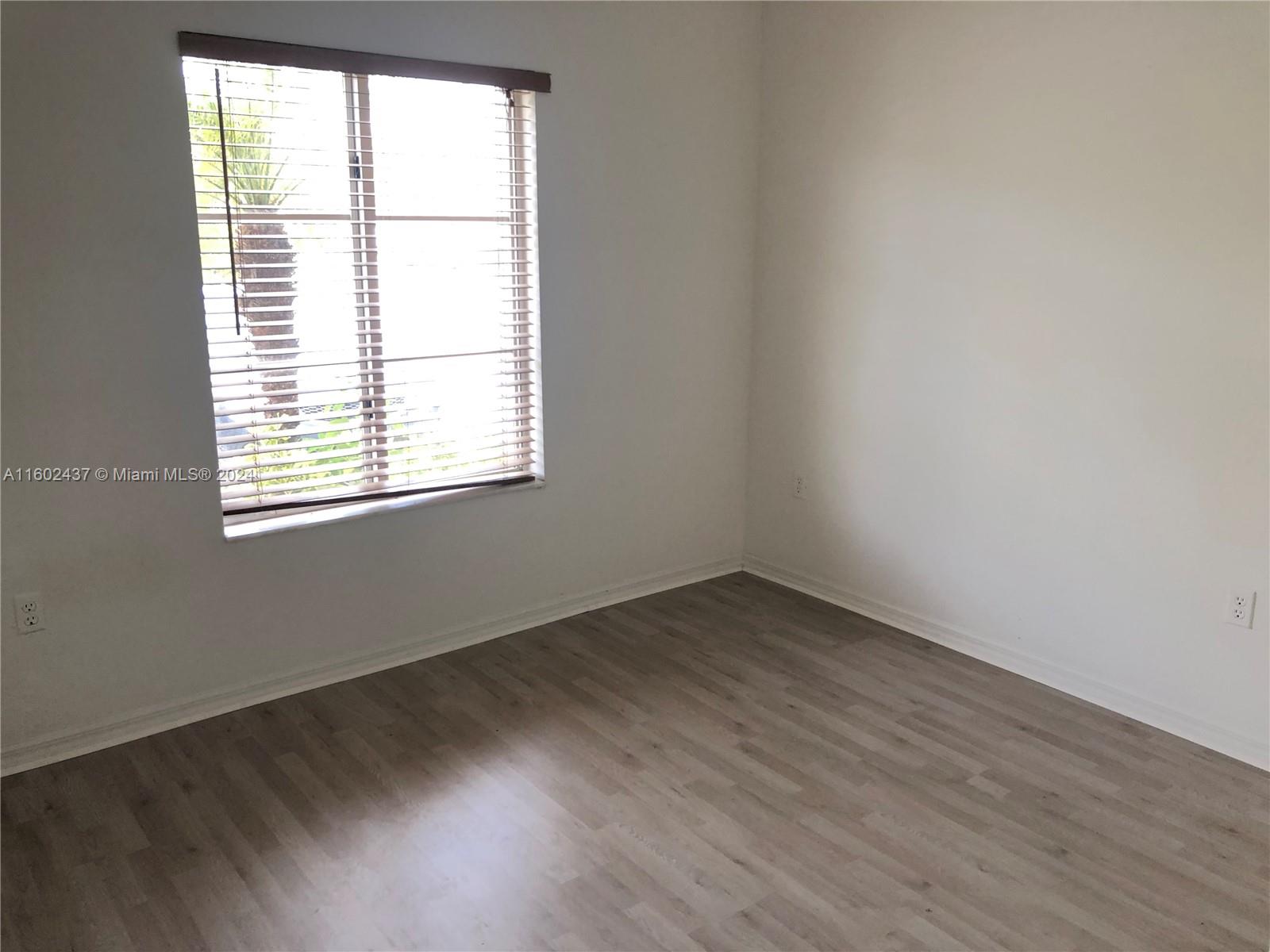 LEEWARD AT ISLANDS AT DOR - Residential Lease