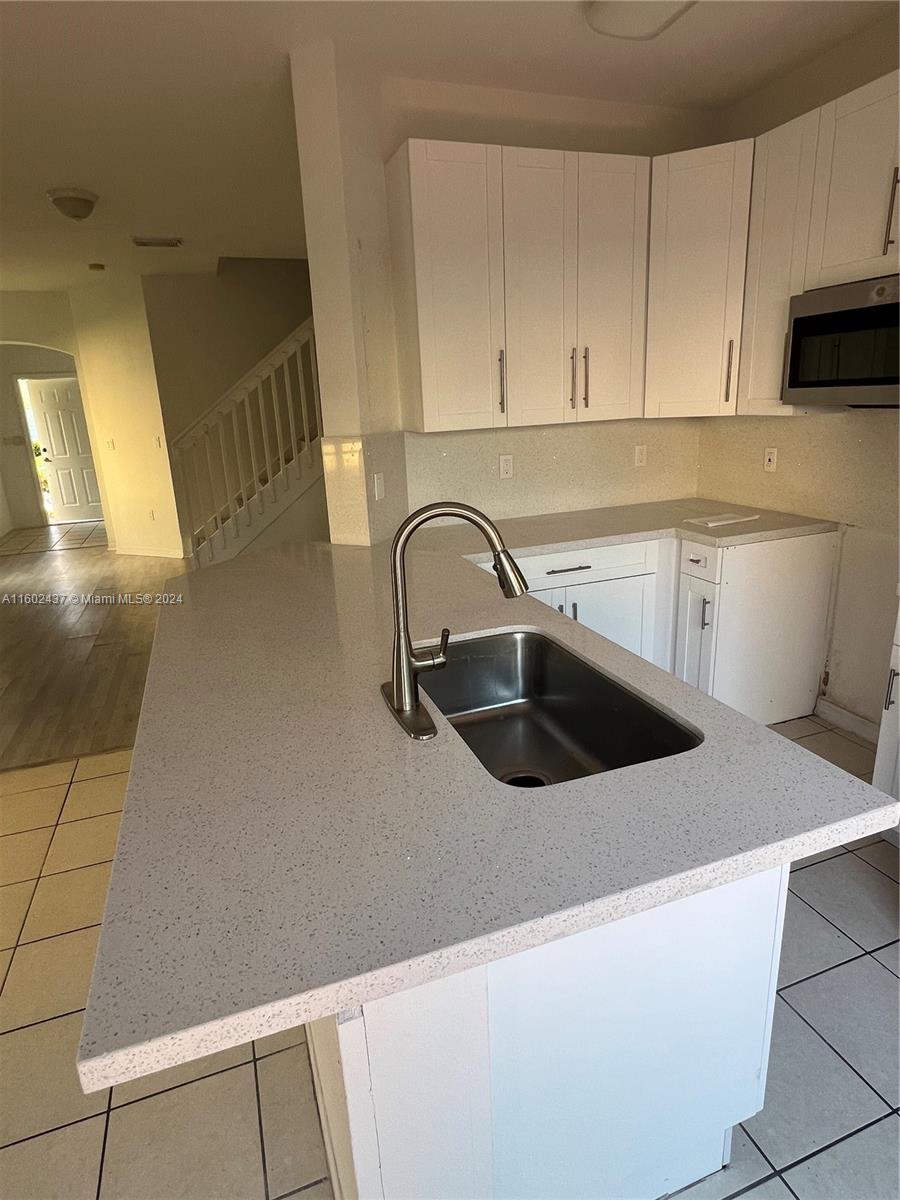 LEEWARD AT ISLANDS AT DOR - Residential Lease
