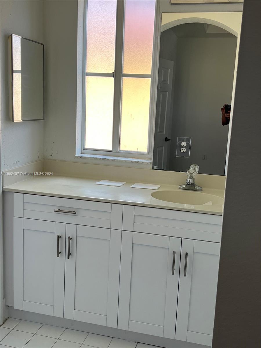 LEEWARD AT ISLANDS AT DOR - Residential Lease