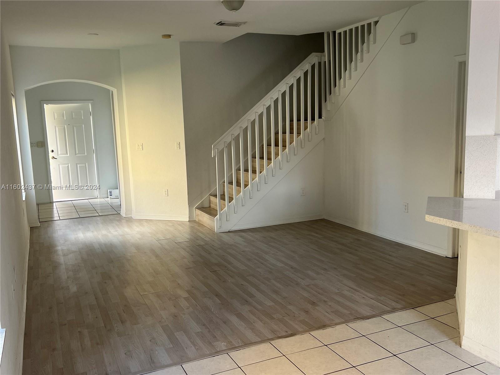 LEEWARD AT ISLANDS AT DOR - Residential Lease