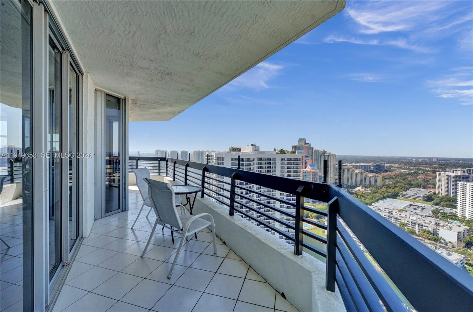 MYSTIC POINTE - Residential