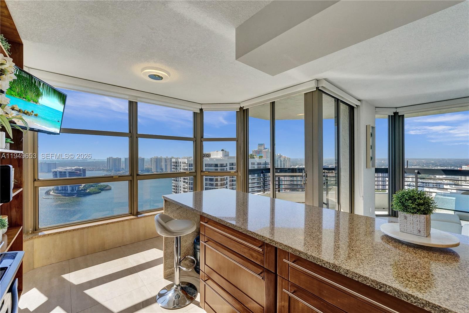 MYSTIC POINTE - Residential