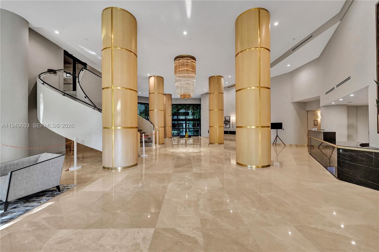 MYSTIC POINTE - Residential