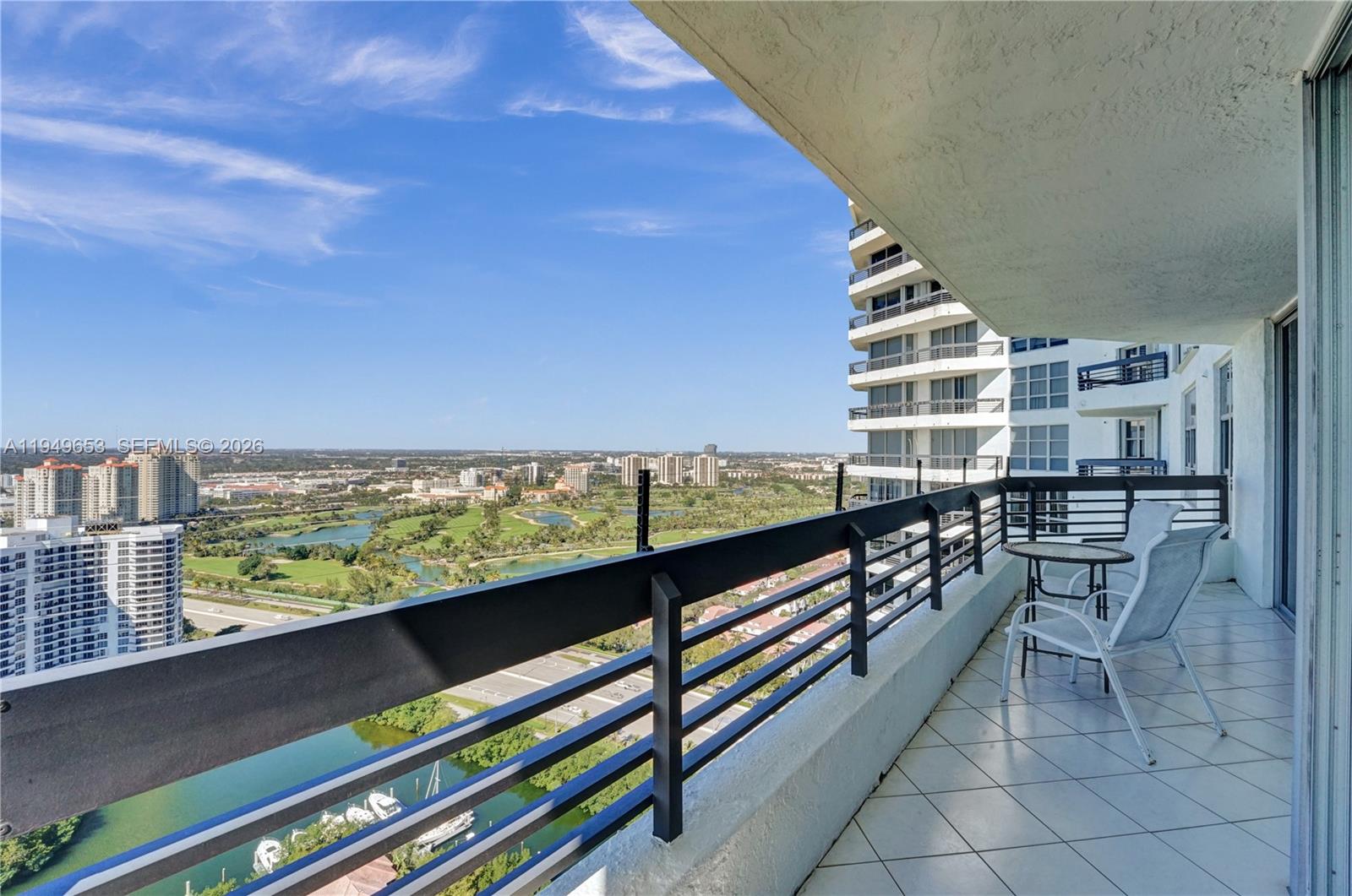 MYSTIC POINTE - Residential