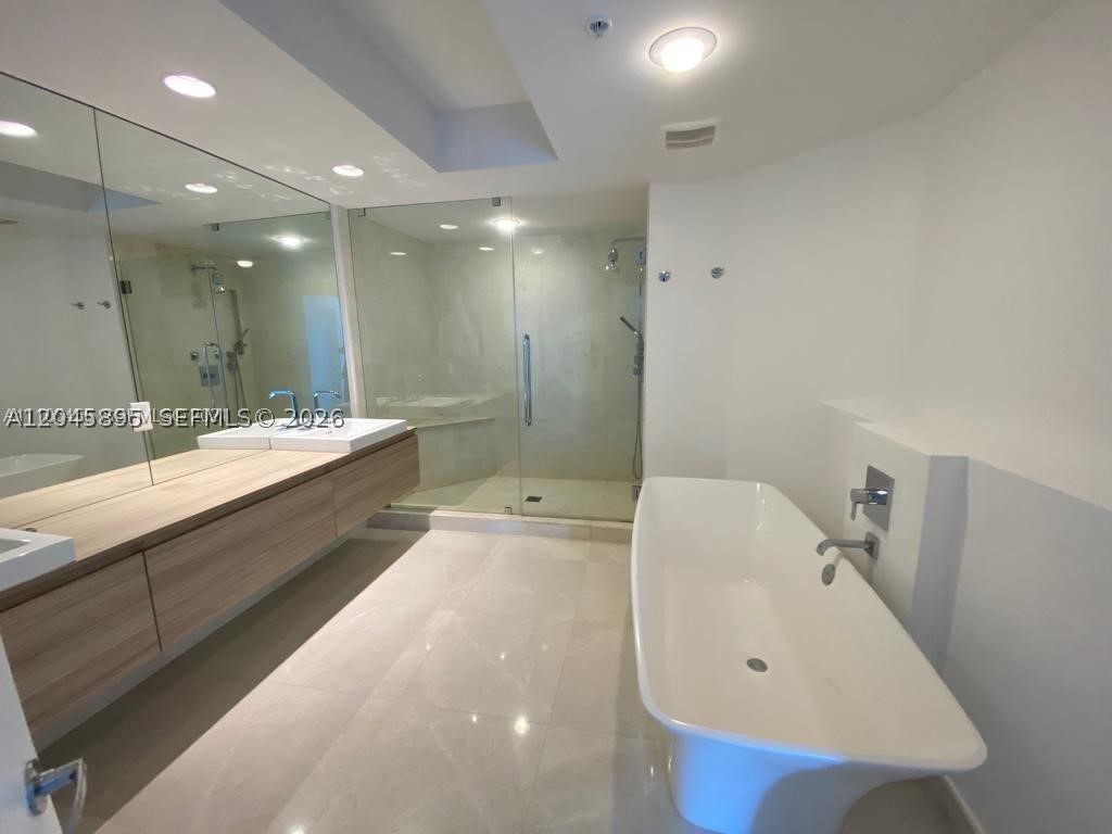 MARINA PALMS RESIDENCES N - Residential Lease