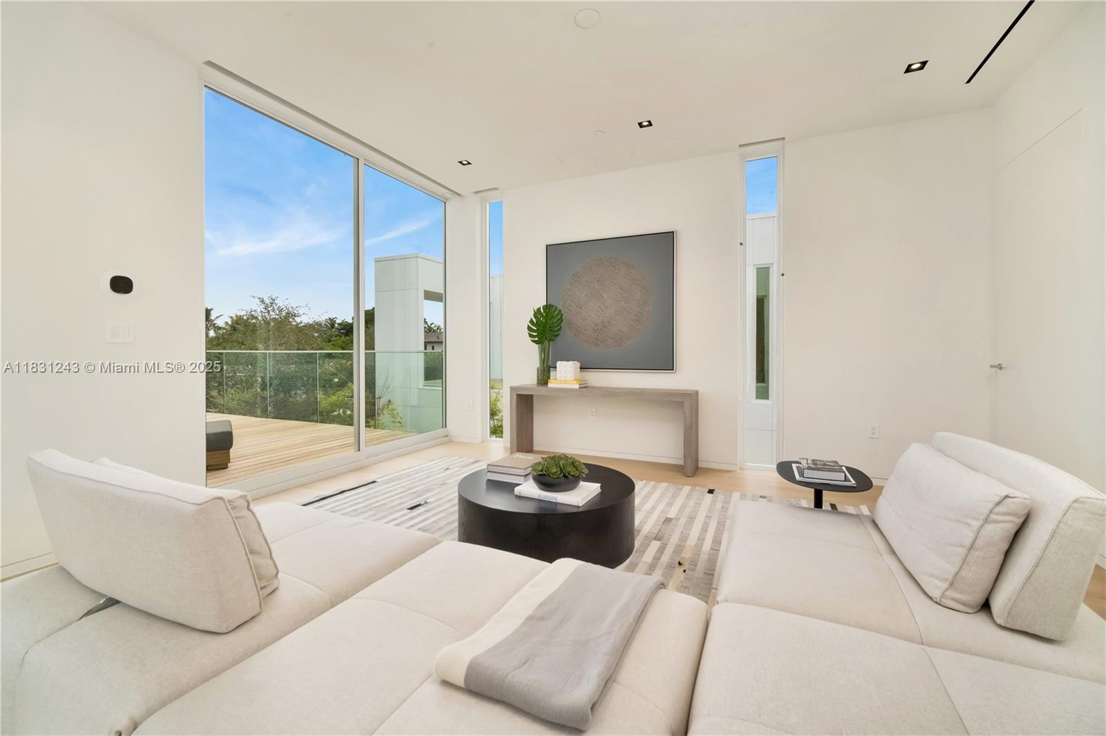 4701 NORTH MERIDIAN CONDO - Residential Lease
