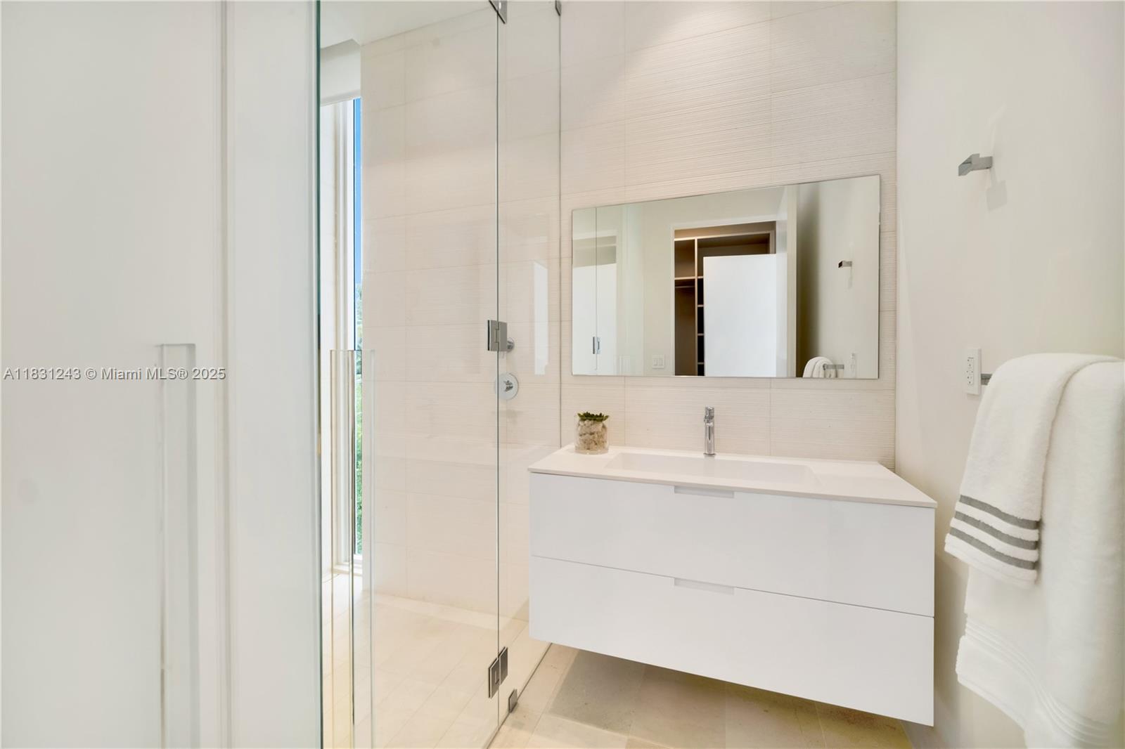 4701 NORTH MERIDIAN CONDO - Residential Lease