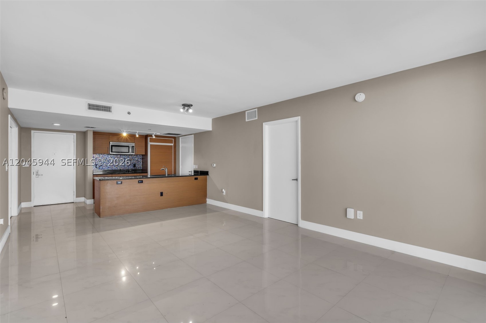 50 BISCAYNE CONDO - Residential Lease