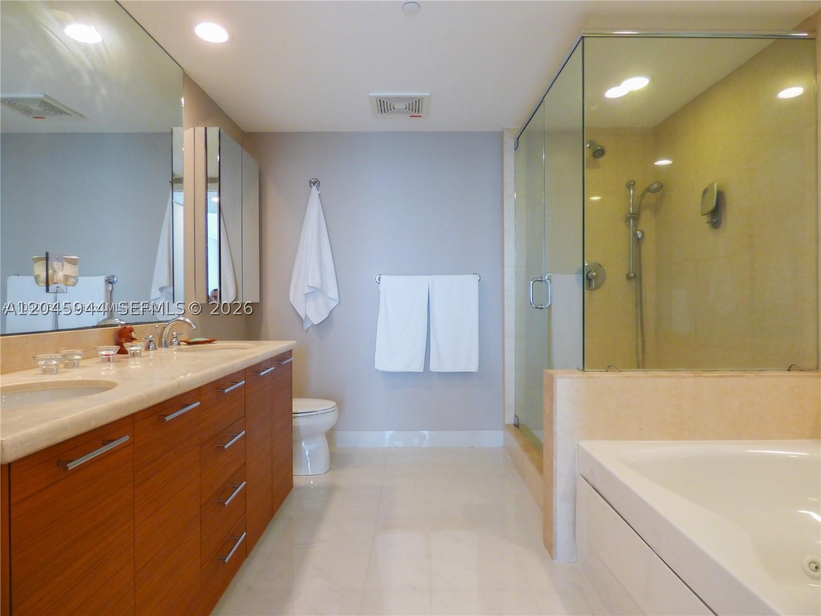 50 BISCAYNE CONDO - Residential Lease
