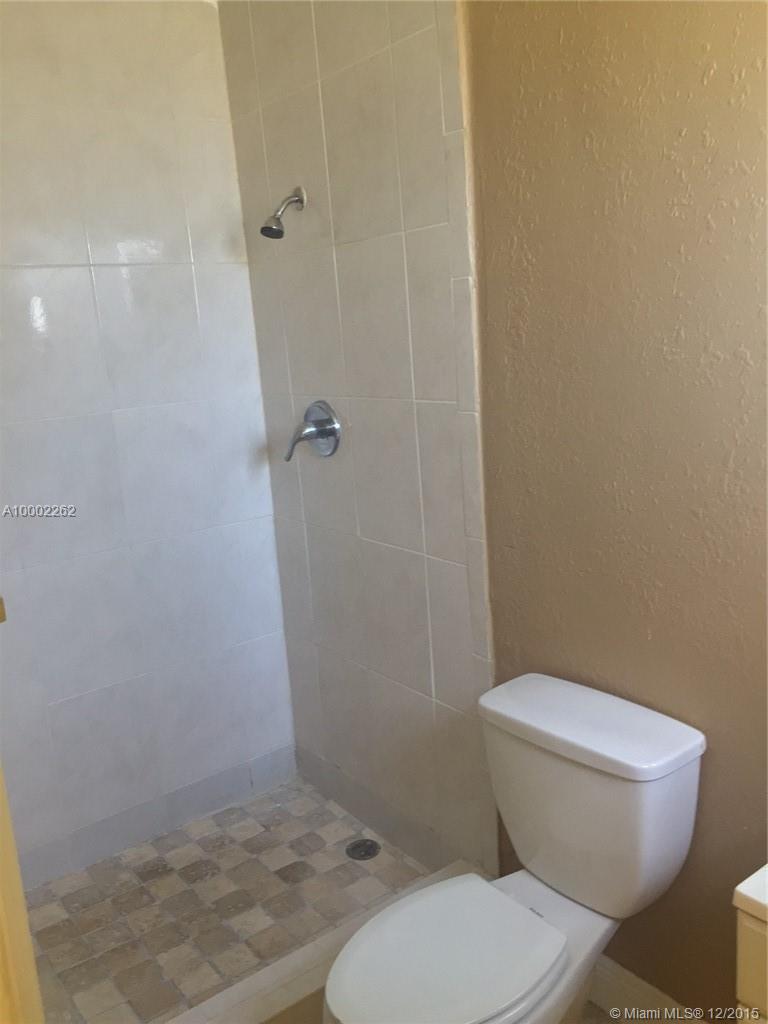 PALMLAND ESTS 1ST ADD - Residential